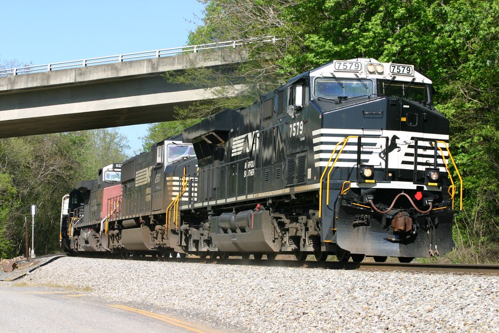 NS #7579 leads WB 135 at Azelea, NC (passing under the Blue Ridge Parkway).