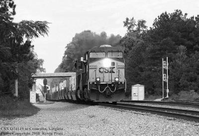 CSX Q741 at Centralia (B&W)