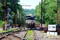 24MMotherDayMiddleBackgroundRS