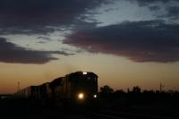 UP 3822 rolls out of Kern Jct on a fall evening.